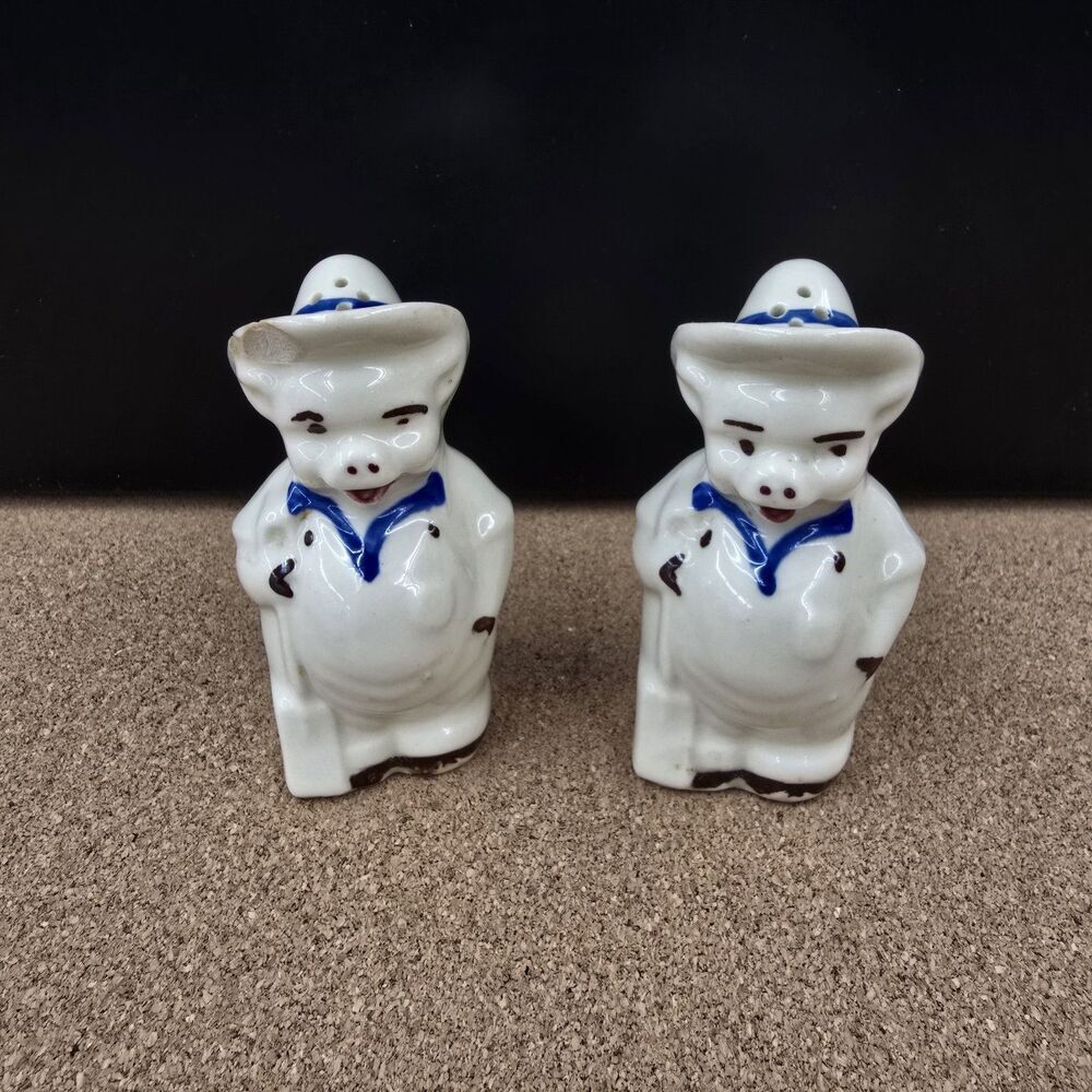 Vintage Shawnee Pottery Farmer Pig Salt & Pepper Shakers Original Corks